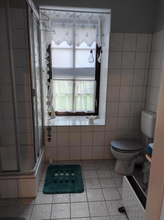 Schoene Gemuetliche Ferienwohnung Am Saaleradweg Grosseutersdorf Экстерьер фото